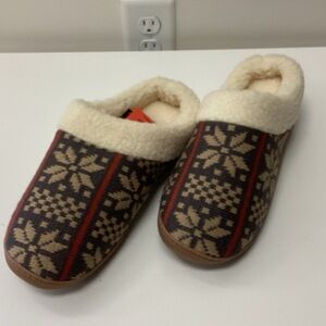 Deer Stags Cozy Snowflake Pattern Slippers Size 9